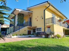 Villa in Residenziale