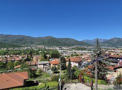 Casa Bi/Trifamiliare in Residenziale