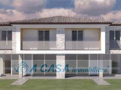 Casa Bi/Trifamiliare in Residenziale