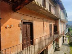 Casa Bi/Trifamiliare in Residenziale