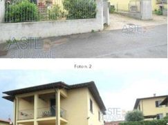 Casa Bi/Trifamiliare in Residenziale