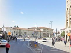 Attività/Licenza (con o senza mura) in Commerciale