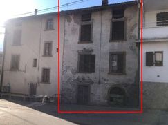 Casa Bi/Trifamiliare in Residenziale