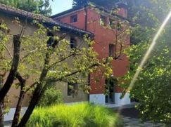 Casa Bi/Trifamiliare in Residenziale