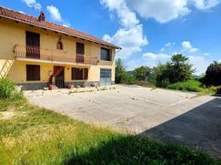 Casa Bi/Trifamiliare in Residenziale