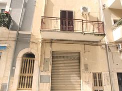 Casa Bi/Trifamiliare in Residenziale