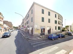 Negozio/Locale commerciale in Commerciale