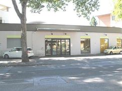 Negozio/Locale commerciale in Commerciale