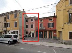Casa Bi/Trifamiliare in Residenziale