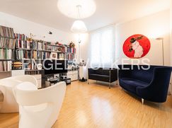 Casa Bi/Trifamiliare in Residenziale