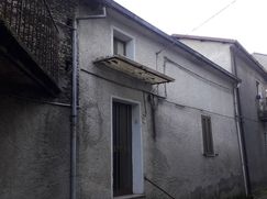 Casa Bi/Trifamiliare in Residenziale