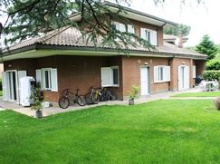 Casa Bi/Trifamiliare in Residenziale