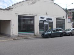 Negozio/Locale commerciale in Commerciale