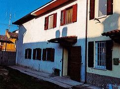 Casa Bi/Trifamiliare in Residenziale