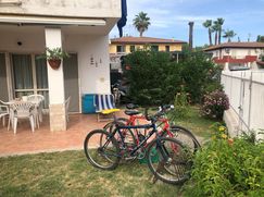 Casa Bi/Trifamiliare in Residenziale