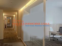Ufficio in Commerciale