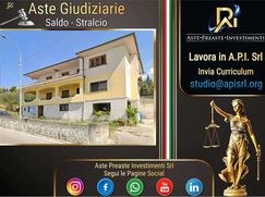 Casa Bi/Trifamiliare in Residenziale