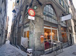 Negozio/Locale commerciale in Commerciale