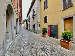 Casa Bi/Trifamiliare in Residenziale