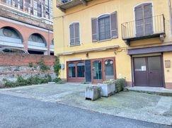 Negozio/Locale commerciale in Commerciale