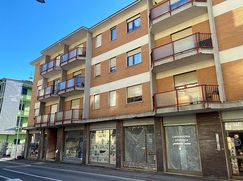 Negozio/Locale commerciale in Commerciale