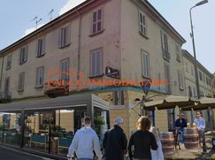 Negozio/Locale commerciale in Commerciale