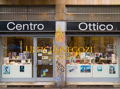 Negozio/Locale commerciale in Commerciale