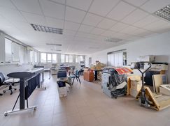 Negozio/Locale commerciale in Commerciale