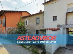 Casa Bi/Trifamiliare in Residenziale