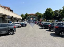 Negozio/Locale commerciale in Commerciale