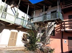 Casa Bi/Trifamiliare in Residenziale