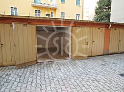 Box/posto auto in Residenziale
