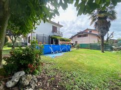 Casa Bi/Trifamiliare in Residenziale