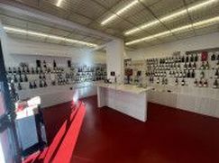 Negozio/Locale commerciale in Commerciale