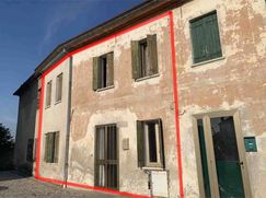 Casa Bi/Trifamiliare in Residenziale