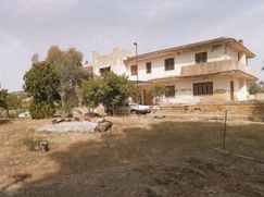 Casa Bi/Trifamiliare in Residenziale