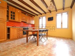 Casa Bi/Trifamiliare in Residenziale