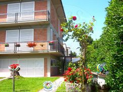 Casa Bi/Trifamiliare in Residenziale