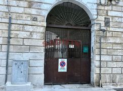 Negozio/Locale commerciale in Commerciale