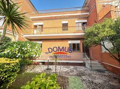 Casa Bi/Trifamiliare in Residenziale