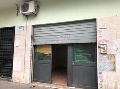 Negozio/Locale commerciale in Commerciale