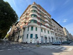 Negozio/Locale commerciale in Commerciale