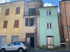 Casa Bi/Trifamiliare in Residenziale