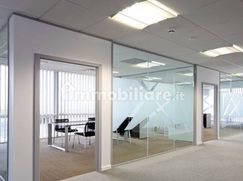 Ufficio in Commerciale