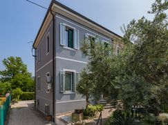 Casa Bi/Trifamiliare in Residenziale