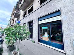 Negozio/Locale commerciale in Commerciale