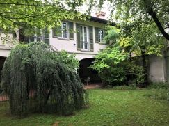 Casa Bi/Trifamiliare in Residenziale