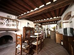 Casa Bi/Trifamiliare in Residenziale
