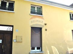 Casa Bi/Trifamiliare in Residenziale