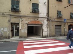 Negozio/Locale commerciale in Commerciale